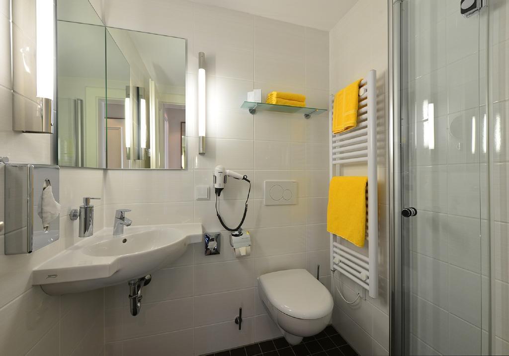 Hotel Ratskeller Salzgitter Ruang foto