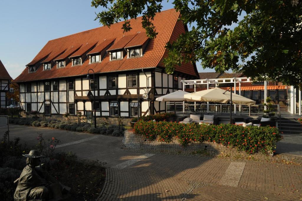 Hotel Ratskeller Salzgitter Bagian luar foto