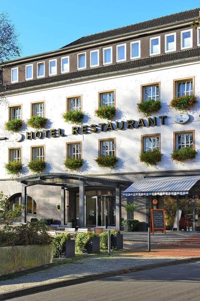 Hotel Ratskeller Salzgitter Bagian luar foto